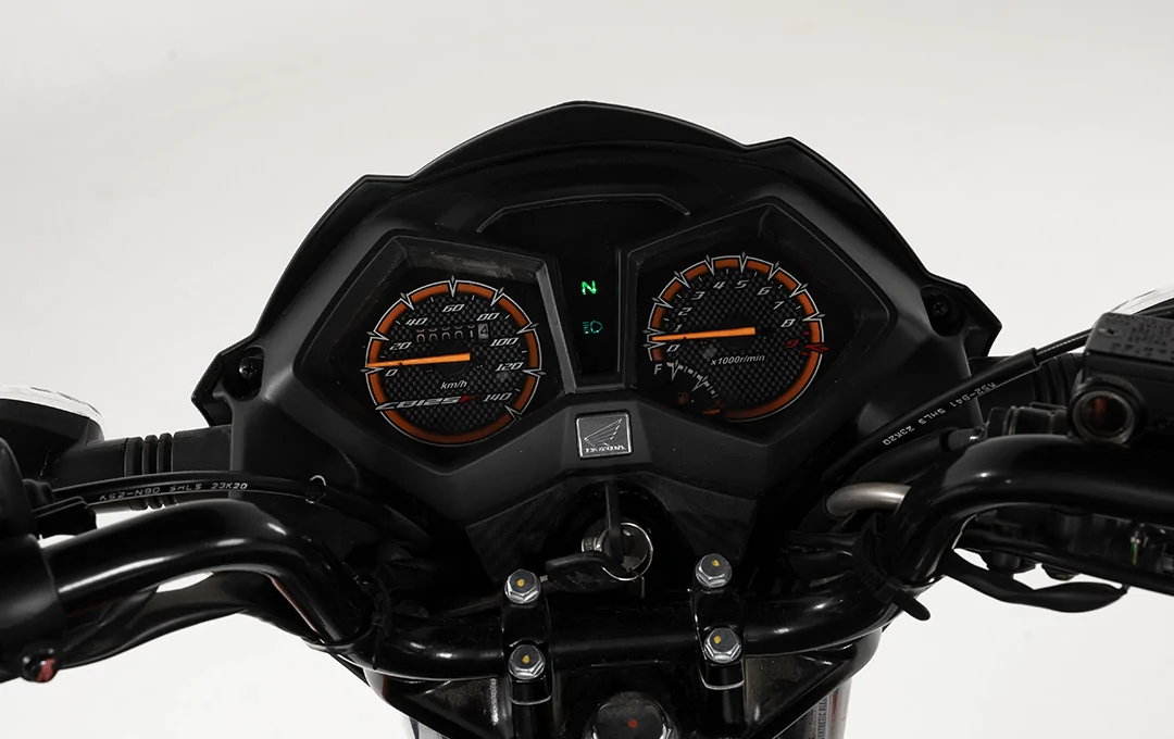 CB125F-STD-web-tablero